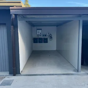 https://apt-near-como-and-milan-with-private-garage.it-lombardy.com